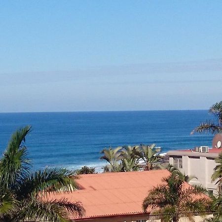 Topanga Holiday Home Uvongo Beach Exterior photo